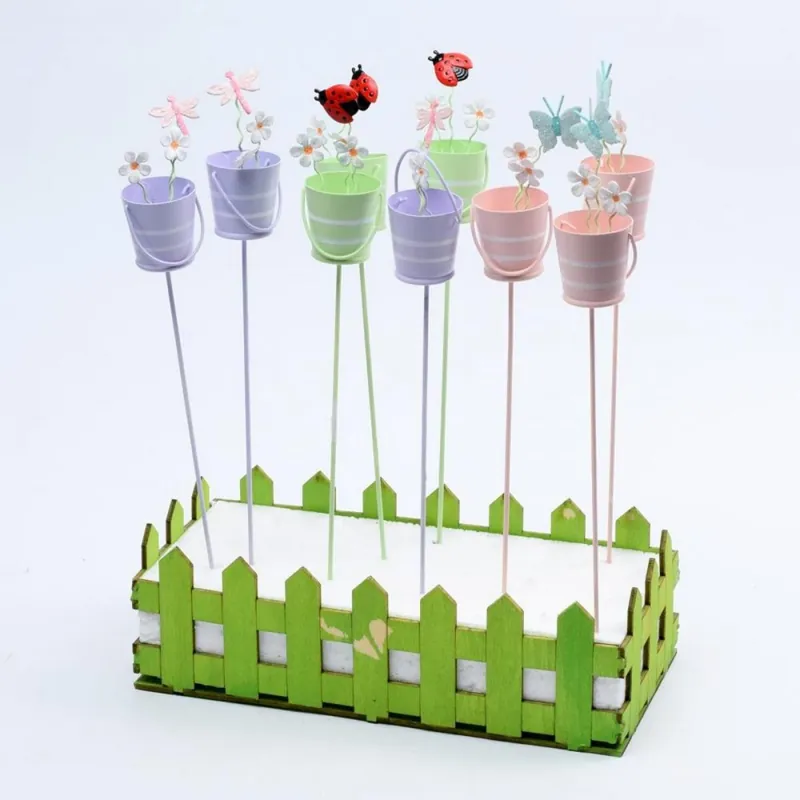 Livrare gratuită Găleată de decor 4x3,5x27 cm mix