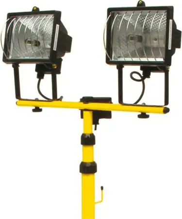 Vezi acum Lampa halogen 2 spoturi x 500w, cu suport 82787