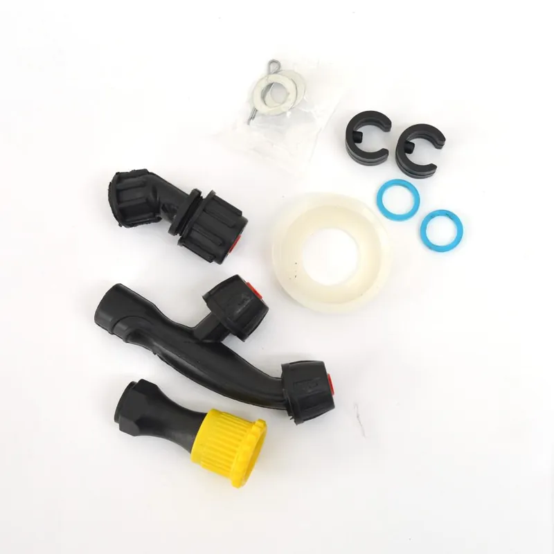 Set duză - garnitură ND pentru pulverizator 12 l sub codul 15901002 Ultima șansă