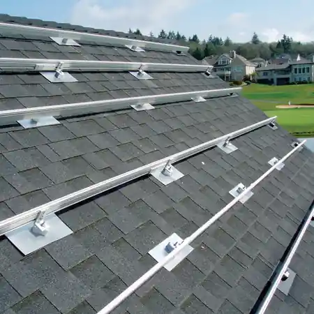 Ultima șansă SET SISTEM MONTARE PE ACOPERIS BITUM 5kW Elmark